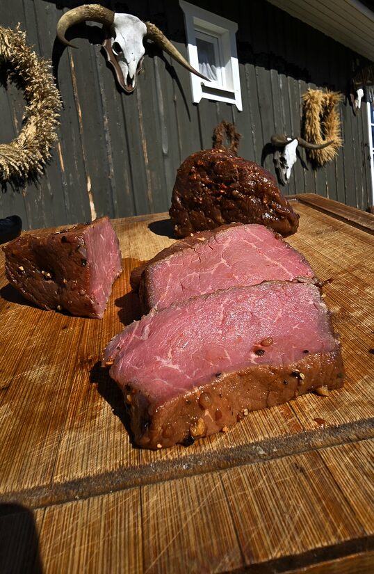 Liellopa BBQ šķiņķis "Debešķīgais"